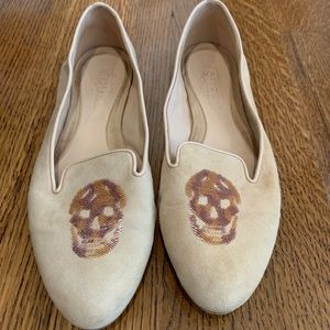 Alexander McQueen flats in cream color